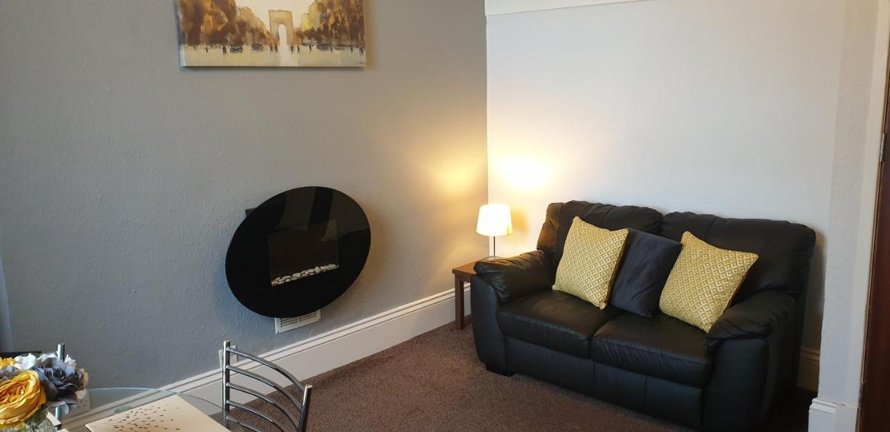 Lockinbar Holiday Apartments United Kingdom Buitenkant foto